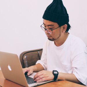 創業時の不安はすっかり解消され、本業に集中し、将来への明るい見通しも持てるようになりました。