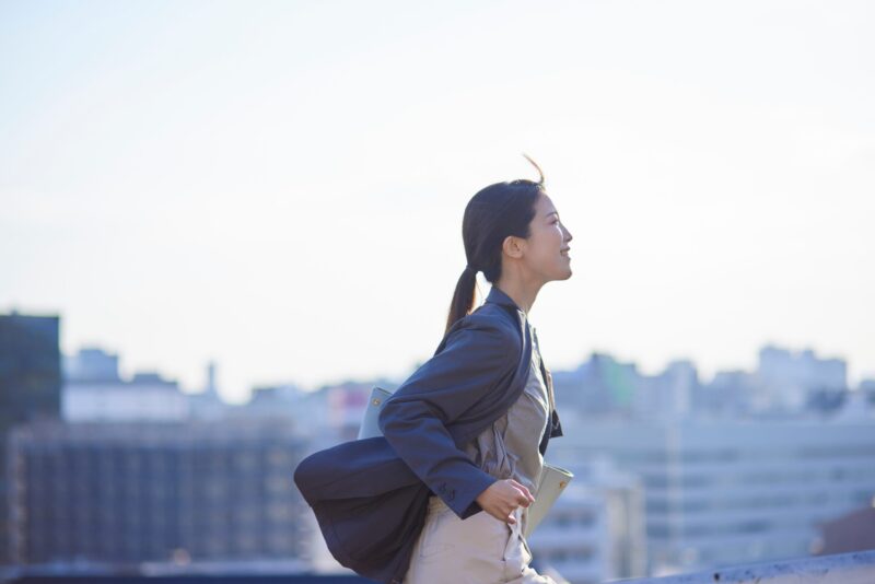 法人成りを検討している個人事業主のイメージ